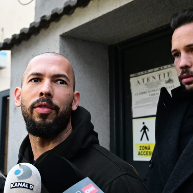 比特币暴跌导致安德鲁·泰特资产全泄